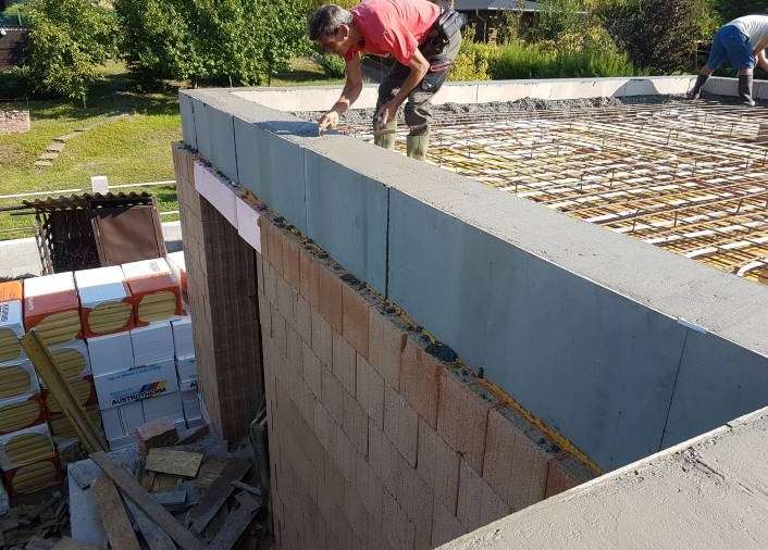 525. Betobeam AT attika gerendazsalu betonozás alatt